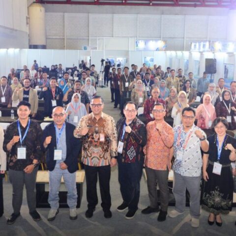 National Forum Smart City Pillar: Smart People To Achieve Golden Indonesia 2045