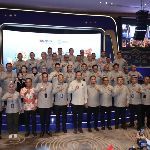Coordinating Minister for Infrastructure and Regional Development Officially Closes the 18th National Working Meeting