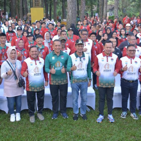 Peserta Youth Camp Motivator Se-Indonesia Rasakan Sensai Satu Malam Di Hutan Punti Kayu