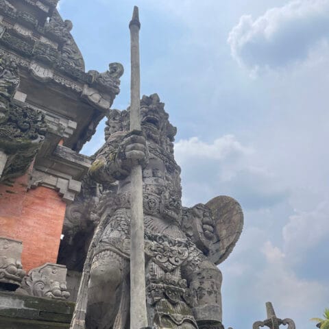 Arca Dwarapala; Makna Mendalam Kesenian Hindu Budha yang Berdampak Pada Etos Manusia
